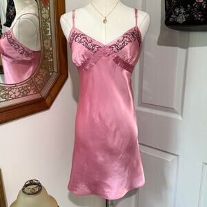 VTG Y2K Morgan Taylor Intimates Pink Satin & Black Whimsy Floral Mini Slip L